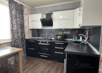 Двухкомнатная квартира на продажу, 64 м2, Челябинская область, улица Богдана Хмельницкого, 20