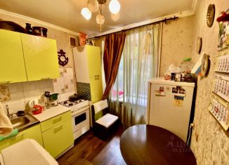 Продаю двухкомнатную квартиру, 38 м2, Москва, Кантемировская улица, 33к2