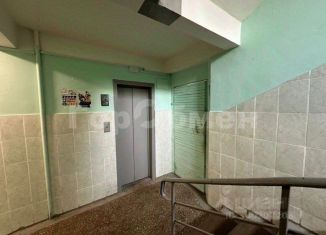 Двухкомнатная квартира на продажу, 44.4 м2, Москва, Соловьиный проезд, 14, метро Новоясеневская