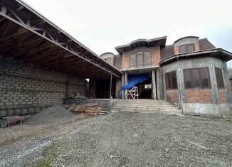 Продам дом, 480 м2, Грозный, Шейх-Мансуровский район, улица Батаева, 97