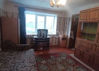 Продам 2-комнатную квартиру, 37 м2, Карачев, улица Карла Либкнехта, 2Б