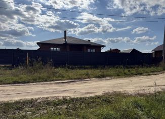 Продаю коттедж, 140 м2, село Эмеково