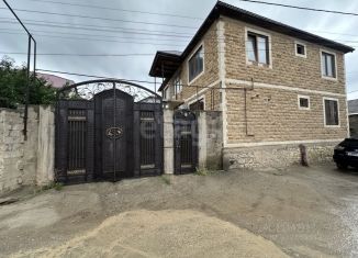 Продам дом, 240 м2, посёлок городского типа Ленинкент, улица Будаева, 11