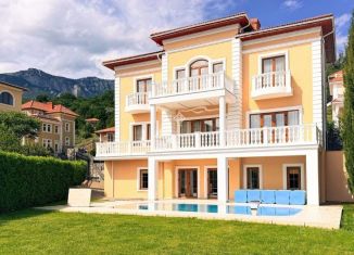 Продаю дом, 360.9 м2, Крым, улица Михаила Баранова, 4А