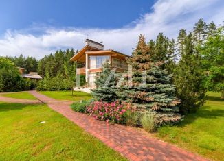 Продам дом, 360 м2, поселок Портовое