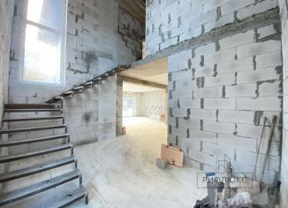 Дом на продажу, 203.4 м2, Челябинск, Лиственная улица, 2А