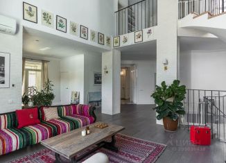 Продается дом, 359 м2, поселок Первомайское