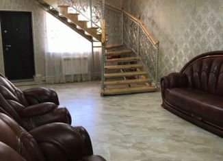Сдача в аренду дома, 220 м2, Теберда, улица Микрорайон