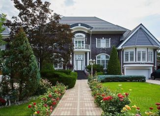 Продаю дом, 750 м2, Краснодарский край, улица Титова