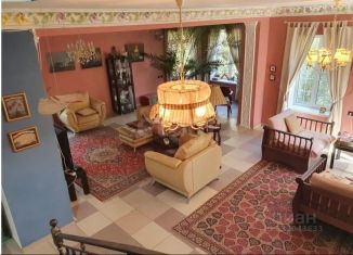 Продаю дом, 234 м2, поселок Октябрьский, улица Ленина