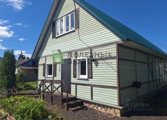 Продаю дом, 107 м2, поселок городского типа Змиевка, улица Чапаева, 47