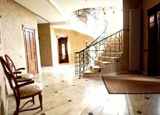 Сдаю в аренду дом, 917 м2, Москва