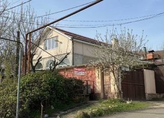 Продается дом, 240 м2, Ставропольский край, улица Чапаева, 114В