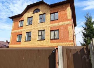 Продаю дом, 350 м2, деревня Загуры, переулок Строителей, 2А