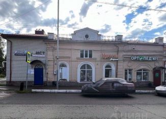 Продажа офиса, 348.6 м2, Чистополь, улица Карла Маркса, 80В