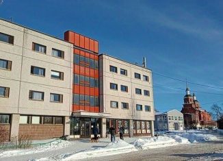 Сдается в аренду комната, 10 м2, городской посёлок Советский, Школьная улица, 27