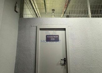 Продаю склад, 4.8 м2, Москва, Корабельная улица, 1