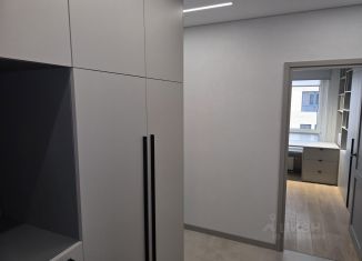 Сдам в аренду 2-комнатную квартиру, 71.1 м2, Москва, Кронштадтский бульвар, 9к6, метро Водный стадион