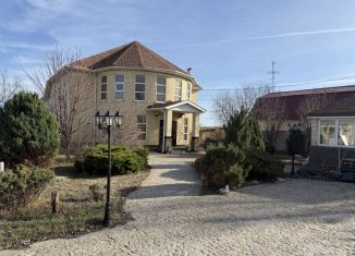 Продажа коттеджа, 400 м2, Волгоградская область, улица Кирова, 22Б