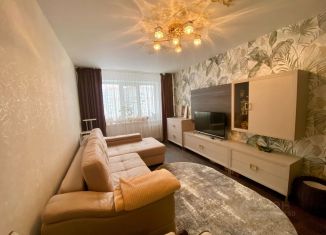 Продаю трехкомнатную квартиру, 82.8 м2, Псков, улица Байкова, 9