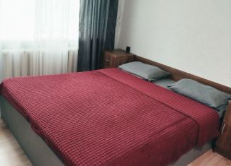 Сдается в аренду однокомнатная квартира, 32 м2, Самара, улица Гагарина, 63А