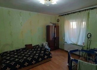 Продам 2-комнатную квартиру, 55 м2, Крым, улица 9-ти Героев, 10Б