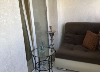 2-комнатная квартира в аренду, 80 м2, Белгород, улица Щорса, 49