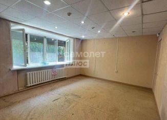 Продается трехкомнатная квартира, 87 м2, Иркутская область, улица Чехова, 17/1