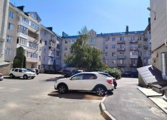 Продается 3-комнатная квартира, 213.6 м2, Ставрополь, улица Осипенко, 8
