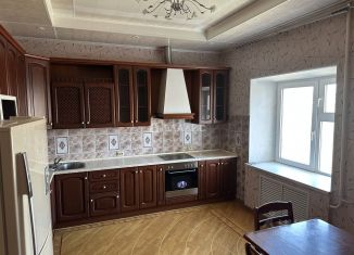 Продажа 3-ком. квартиры, 139 м2, Белгород, Восточный округ, Народный бульвар, 32