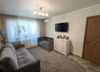 Продается 2-комнатная квартира, 43.8 м2, Энгельс, 2-й микрорайон, 38