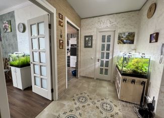 Продам 2-комнатную квартиру, 60.4 м2, Дзержинск, улица Петрищева, 19А