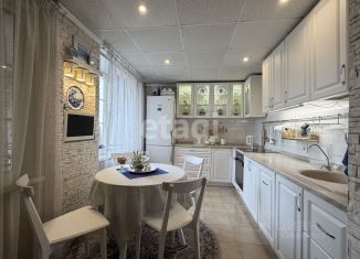 Продаю трехкомнатную квартиру, 71.9 м2, Белгород, Народный бульвар, 48