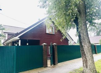 Продажа дома, 200 м2, Луга, улица Свободы