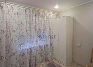 Продам комнату, 12.3 м2, Старый Оскол, микрорайон Макаренко, 13к2