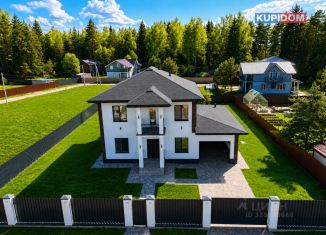 Продаю дом, 250 м2, Калужская область