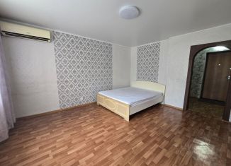 Сдается 1-комнатная квартира, 35 м2, Уфа, улица Богдана Хмельницкого, 88/1