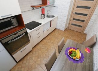 Сдам в аренду 2-ком. квартиру, 57 м2, Иркутская область, улица Лыткина, 9/6