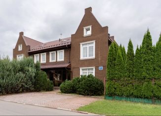 Продается таунхаус, 278 м2, КП Бристоль, улица Диккенса, 182/2