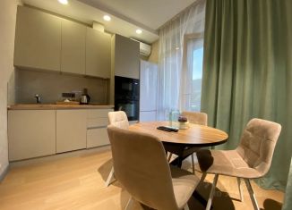 Сдам 1-ком. квартиру, 36 м2, Краснодарский край, улица Лилий, 13