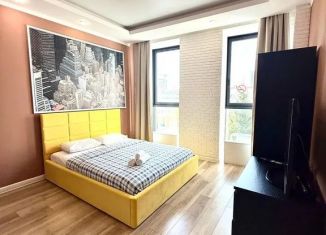 Аренда 2-ком. квартиры, 54 м2, Уфа, Верхнеторговая площадь, 4