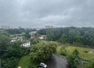 Продам комнату, 65 м2, Московская область, улица Сталеваров, 19