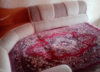 Сдам в аренду 1-комнатную квартиру, 33 м2, Алтайский край, проспект Строителей, 13/3