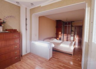 Сдаю 2-комнатную квартиру, 50 м2, Туапсе, улица Фрунзе, 28
