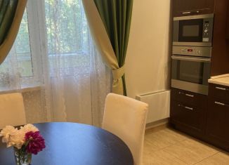 Сдам 2-комнатную квартиру, 56.7 м2, Химки, улица Горшина, 1