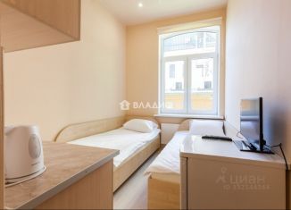 Продам пятикомнатную квартиру, 65 м2, Калининград, улица Багратиона, 73А, Московский район