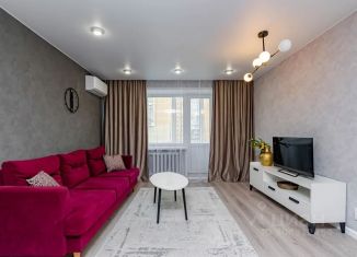Сдам 1-ком. квартиру, 55 м2, Пермский край, улица Лебедева, 32