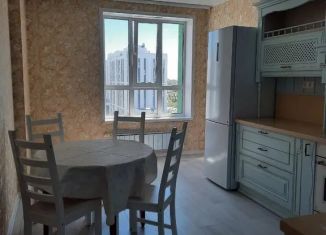 Аренда 3-ком. квартиры, 100 м2, Самарская область, проспект Масленникова, 14А