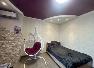 Сдается 2-ком. квартира, 60 м2, Таганрог, улица Адмирала Крюйса, 23/10, ЖК Солнечный Берег