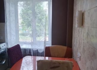 Сдам в аренду двухкомнатную квартиру, 48 м2, Ленинградская область, улица Гагарина, 13